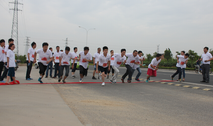 团结拼博展风采 健康和谐在兆胜 ——记兆胜集团第一届长跑接力赛 赢胜文化